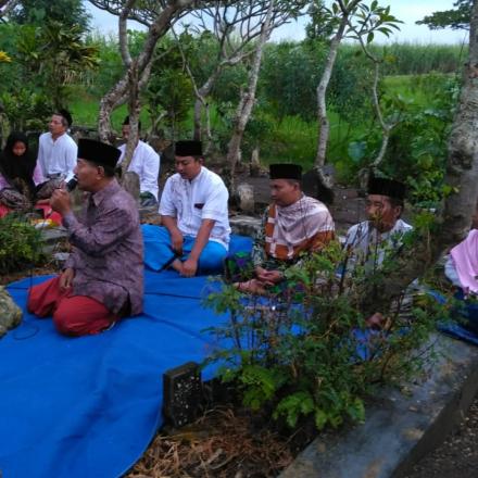 Tahlil dan Doa Dusun Balongbesuk