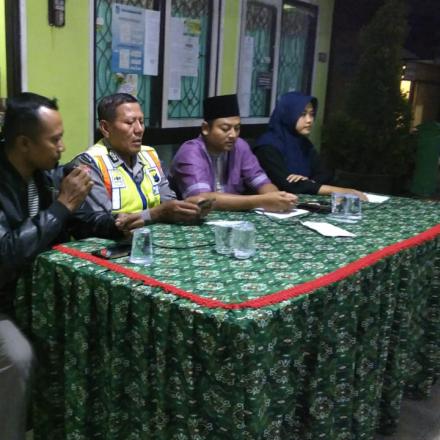 Rapat Koordinasi Linmas Desa Balongbesuk