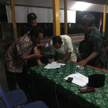 Rapat Koordinasi Linmas Desa Balongbesuk