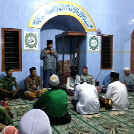 Tarwih Keliling Masjid Nurrul Wachid