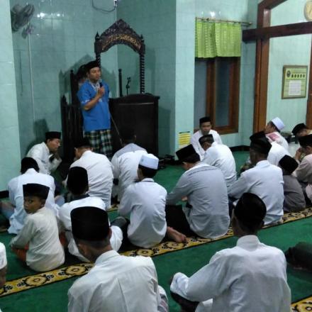 Tarwih Keliling Masjid Ar Rahman