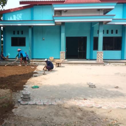 Pembangunan Paving Halaman Gedung Olah Raga 50 - 100 %