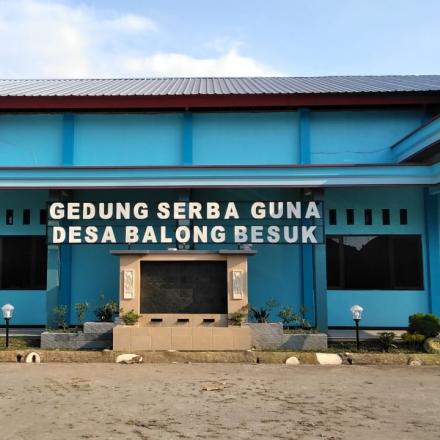 Pembangunan Taman Halaman Gedung Olah Raga 50 - 100 %