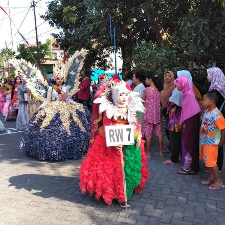 Keseruan Jalan Sehat Kreasi 2019