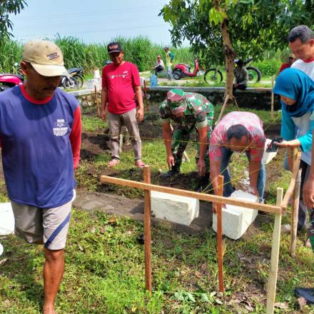 Pembangunan Gubug Tani