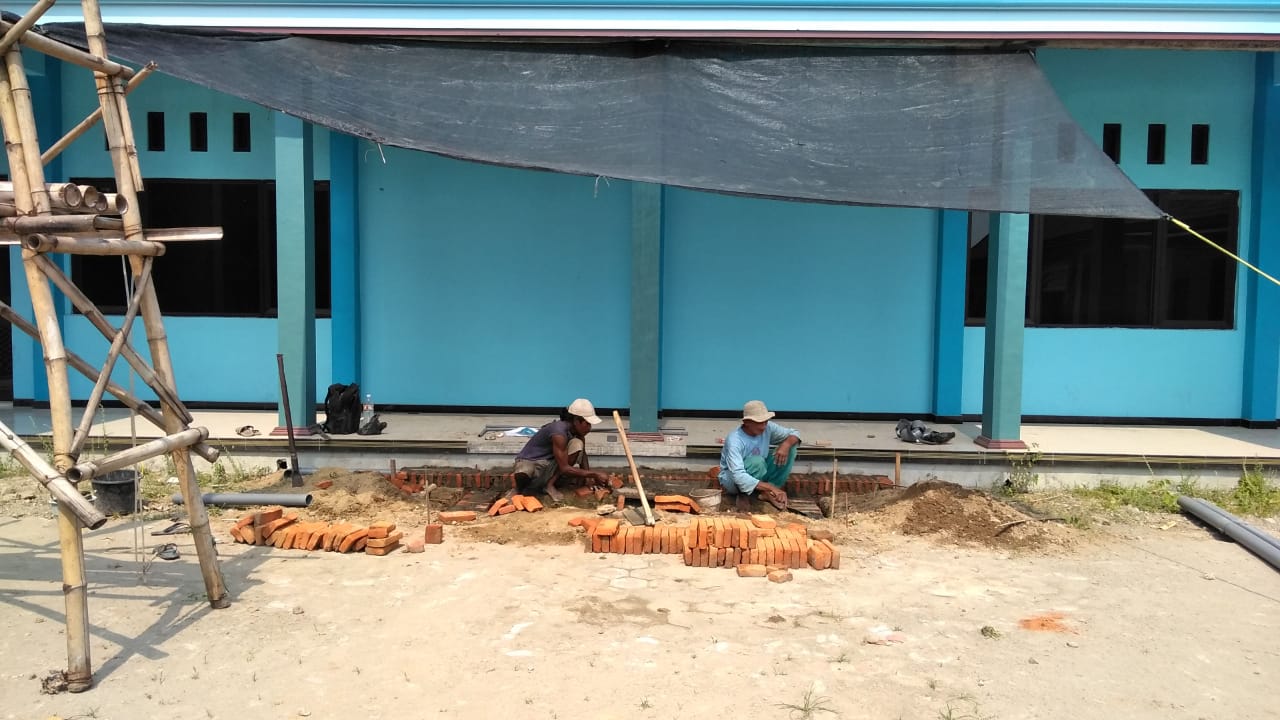 Pembangunan Taman Halaman Gedung Olah Raga 0 - 50 %