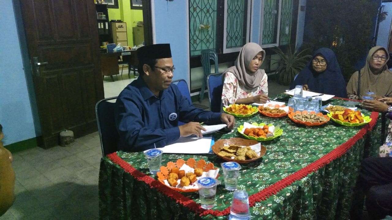 Rapat Internal Panitia Pilkades Balongbesuk