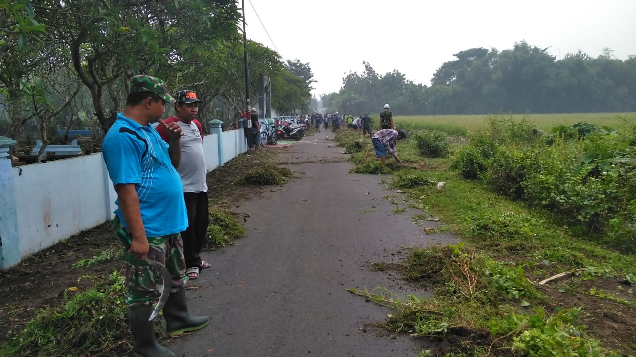 Gugur Gunung Dusun Balongbesuk