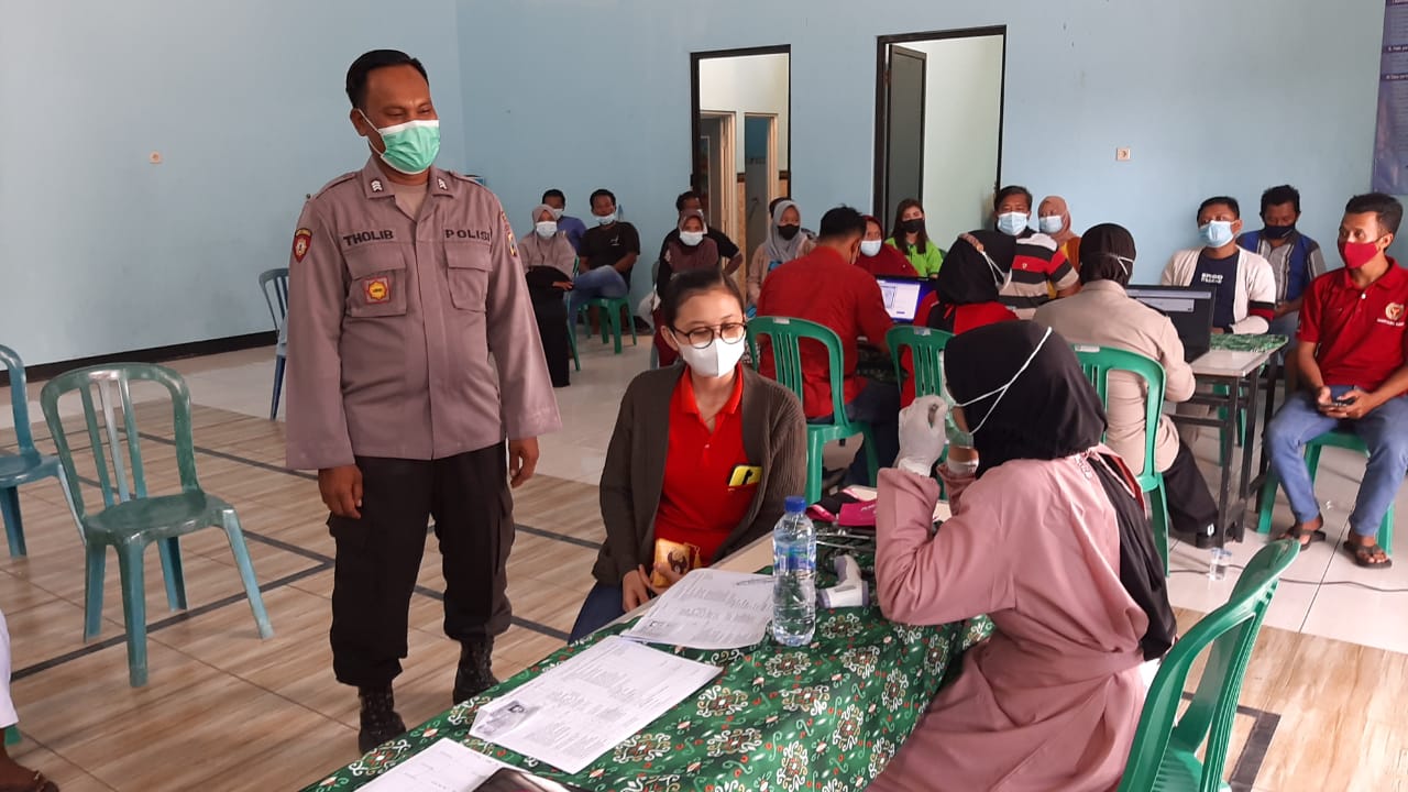 Vaksinasi HUT ke-75 BHAYANGKARA RI